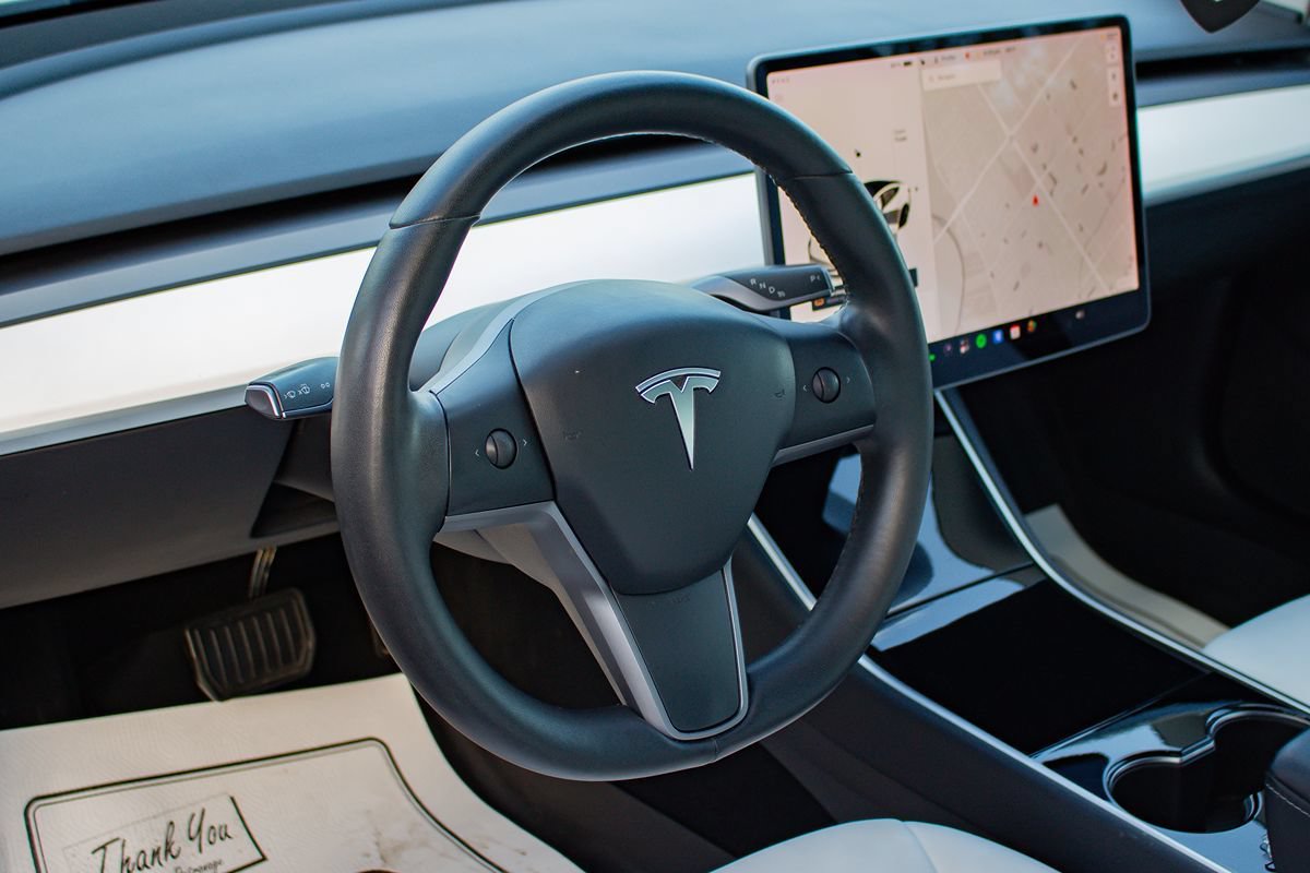 Used 2020 Tesla Model 3 Long Range AWD/4WD image 23