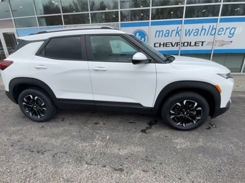 Certified 2022 Chevrolet TrailBlazer LT w/ Convenience Package image 9