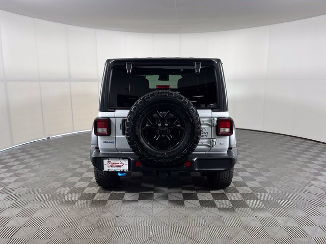 Used 2024 Jeep Wrangler Unlimited AWD/4WD image 6