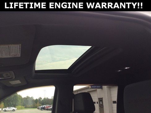 Certified 2022 GMC Sierra 3500 Denali image 25