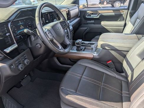 Certified 2025 Chevrolet Silverado 1500 High Country w/ Midnight Edition AWD/4WD image 10