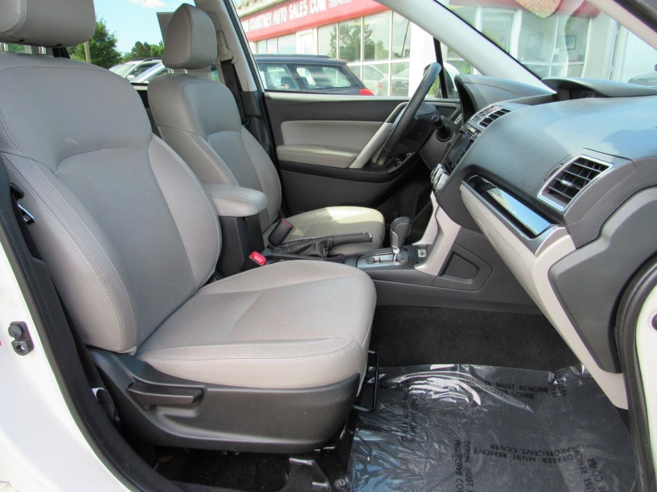 Used 2017 Subaru Forester 2.5i Limited AWD/4WD image 7