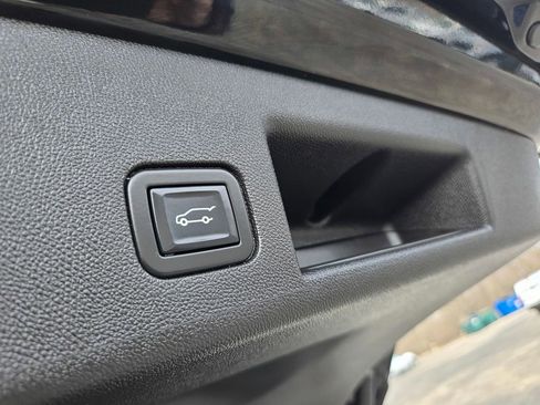 Used 2022 Chevrolet Equinox LT FWD image 31