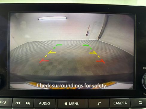 Used 2023 Nissan Rogue S image 26