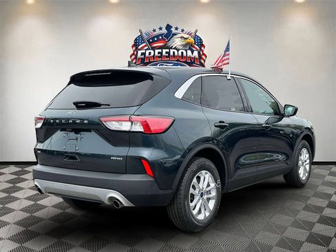 Certified 2022 Ford Escape SE w/ Convenience Package AWD/4WD image 5