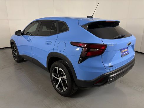 Used 2024 Chevrolet Trax RS image 7