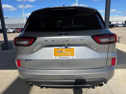 Certified 2023 Ford Escape ST-Line w/ Tech Pack #1 AWD/4WD image 6