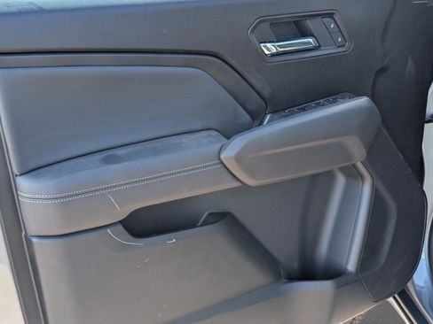 New 2026 GMC Canyon Elevation w/ Convenience Package image 15