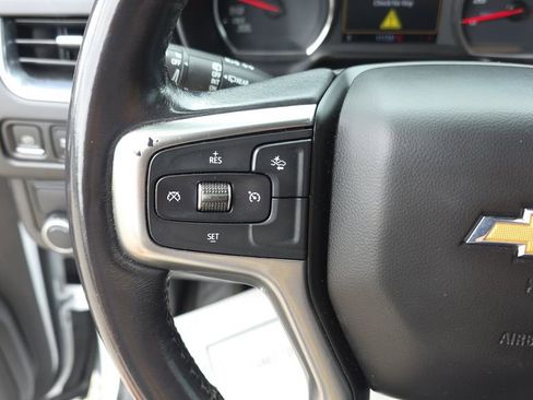 Used 2021 Chevrolet Suburban LT RWD image 16