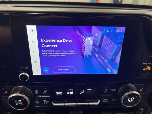 Used 2023 Toyota Highlander XLE FWD image 15