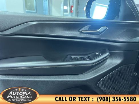 Used 2023 Jeep Grand Cherokee Altitude image 19