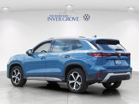 Certified 2025 Volkswagen Tiguan SE AWD/4WD image 5