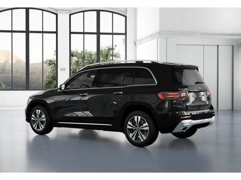 Certified 2025 Mercedes-Benz GLB 250 image 29