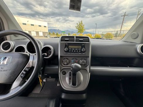 Used 2004 Honda Element EX image 10