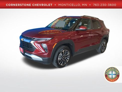 Used 2025 Chevrolet TrailBlazer LT AWD/4WD image 1