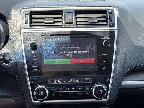 Used 2019 Subaru Outback 2.5i Limited AWD/4WD image 17