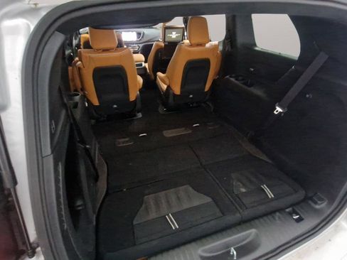 Used 2023 Chrysler Pacifica Pinnacle FWD image 25