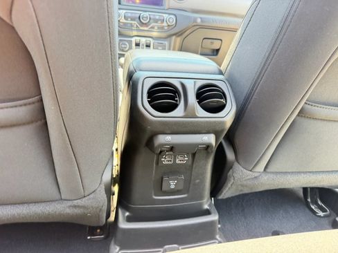 Used 2023 Jeep Wrangler Unlimited w/ Sun & Screen Package AWD/4WD image 34