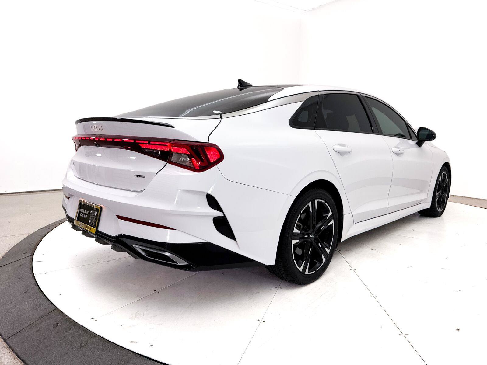 Used 2023 Kia K5 GT-Line AWD/4WD image 17