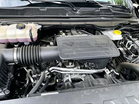 Used 2025 RAM 1500 Big Horn AWD/4WD image 33
