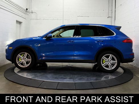 Used 2017 Porsche Cayenne S image 5