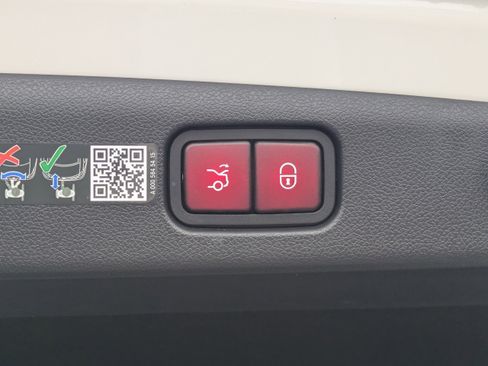 Used 2024 Mercedes-Benz E 350 E 350 image 13