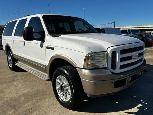 Used 2005 Ford Excursion Eddie Bauer image 9