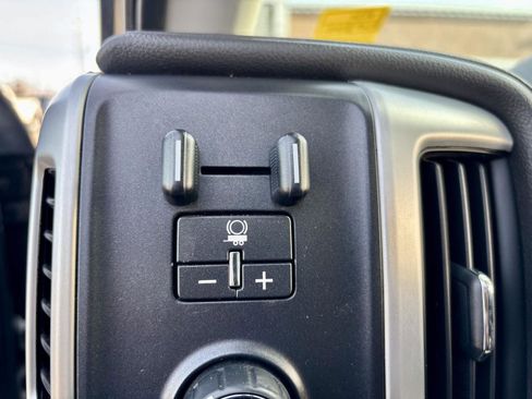 Used 2019 GMC Sierra 2500 SLT w/ Duramax Plus Package image 24