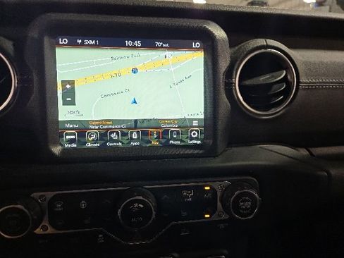 Used 2023 Jeep Wrangler Unlimited Sahara w/ Cold Weather Group AWD/4WD image 15