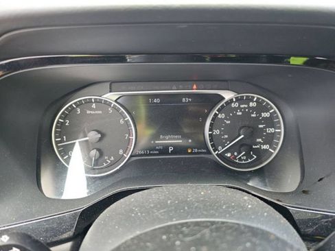 Used 2023 Nissan Pathfinder SL w/ Lighting Package (N92) AWD/4WD image 9