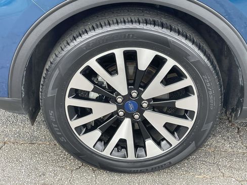 Used 2020 Ford Escape SE Sport image 9