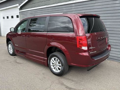 Used 2019 Dodge Grand Caravan SXT FWD image 40