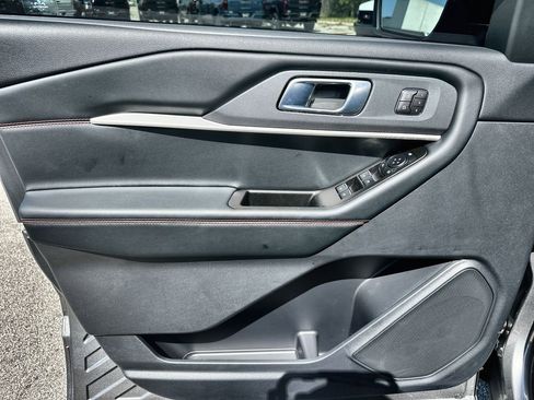 Used 2026 Ford Explorer ST-Line w/ ST-Line Street Pack RWD image 22