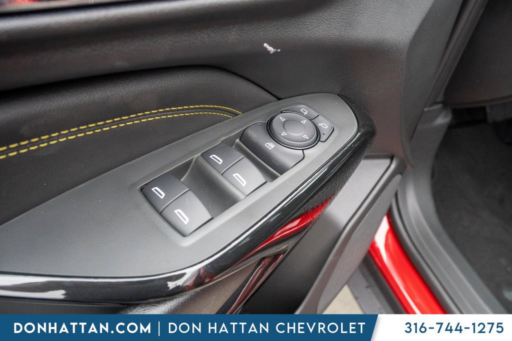 New 2026 Chevrolet Trax LT w/ LT Convenience Package FWD image 15