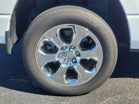 Used 2023 RAM 1500 Big Horn image 9