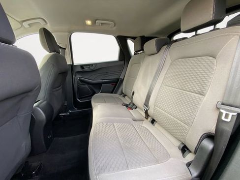 Used 2022 Ford Escape SE image 13