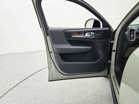 Certified 2023 Volvo XC40 Recharge Ultimate w/ Protection Package Premier AWD/4WD image 30