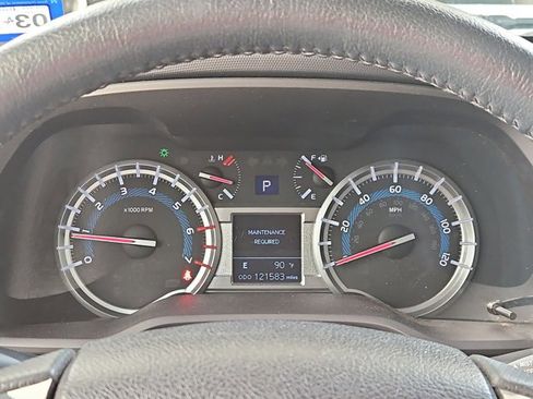 Used 2017 Toyota 4Runner TRD Off-Road Premium image 11