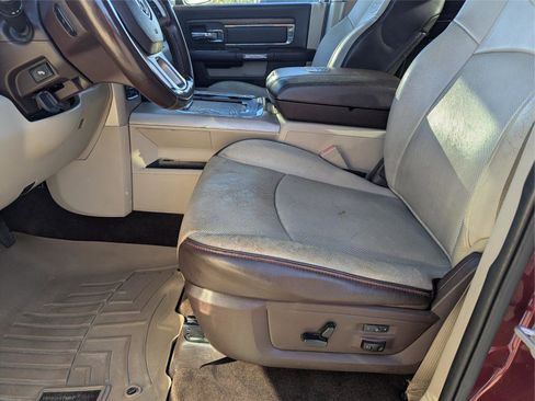 Used 2018 RAM 1500 Laramie Longhorn w/ Longhorn Southfork Package image 18