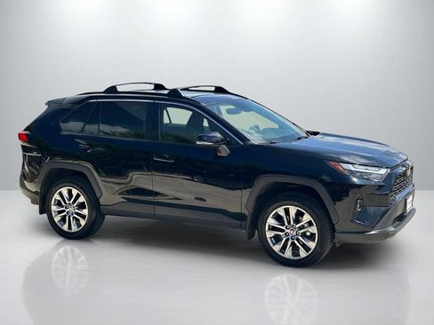 Used 2024 Toyota RAV4 XLE Premium FWD image 4