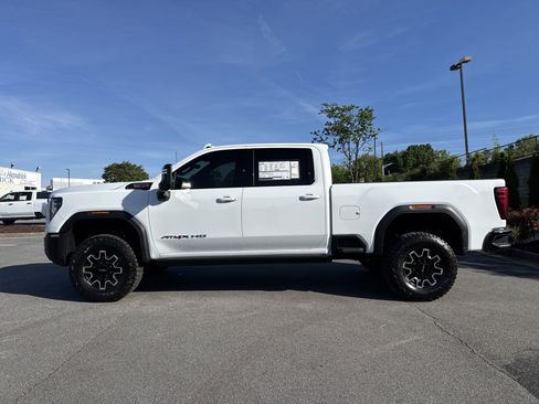 New 2026 GMC Sierra 2500 AT4X AWD/4WD image 7