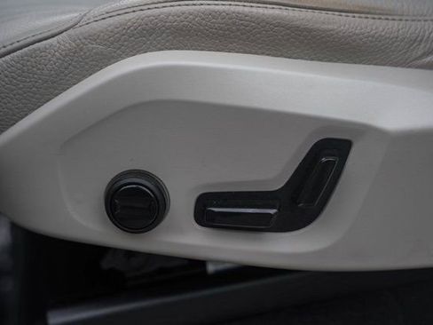 Used 2024 Volvo XC90 B6 Plus w/ Protection Package image 35