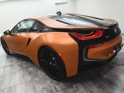 Used 2019 BMW i8 Coupe image 4