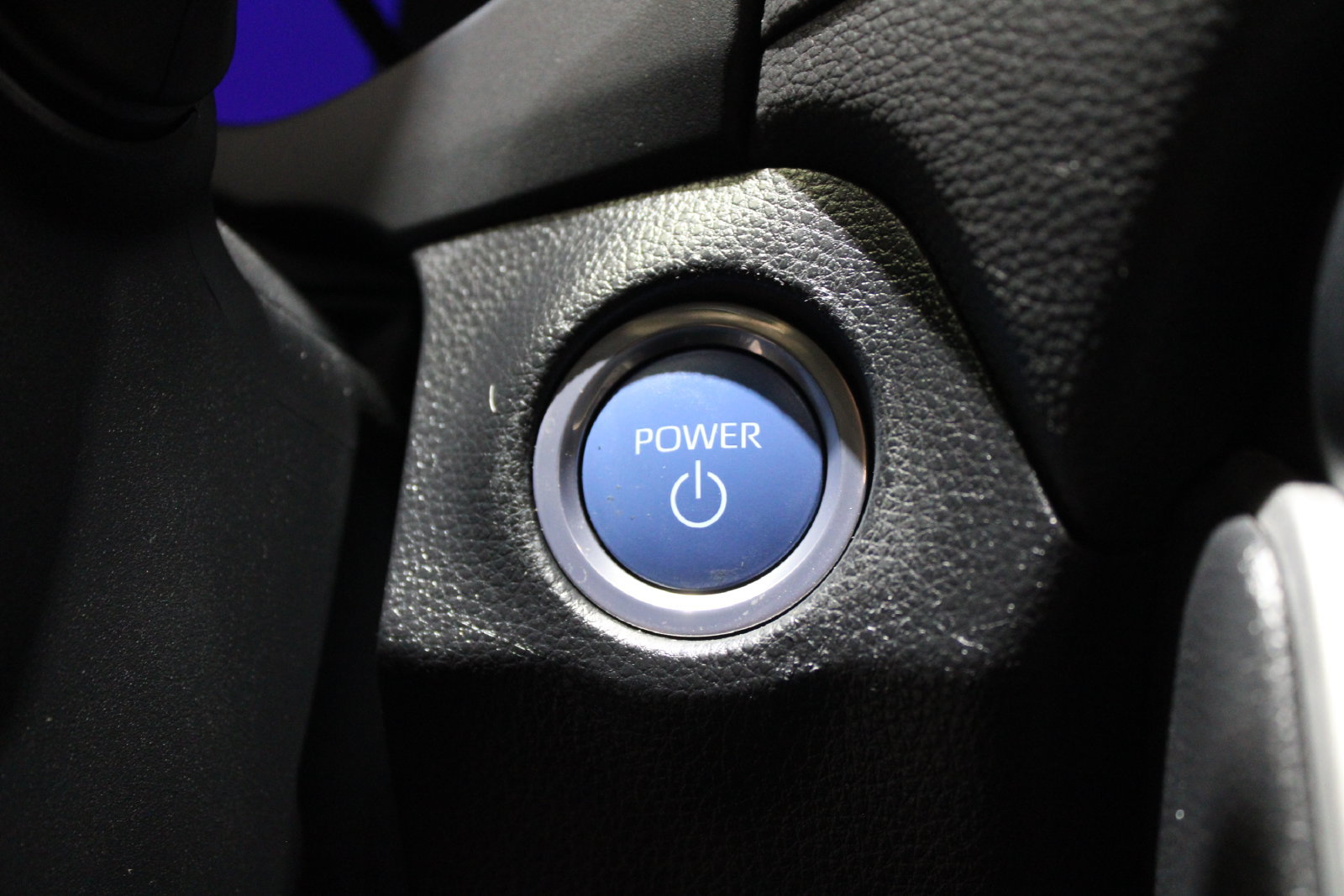Used 2022 Toyota RAV4 XSE AWD/4WD image 30