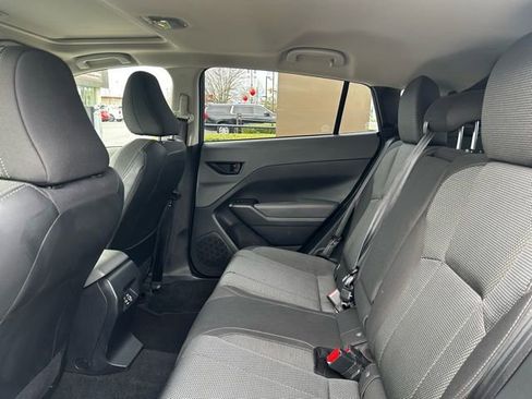 Used 2024 Subaru Crosstrek 2.0i Premium AWD/4WD image 9