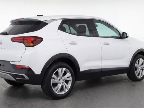 Used 2025 Buick Encore GX Preferred FWD image 9