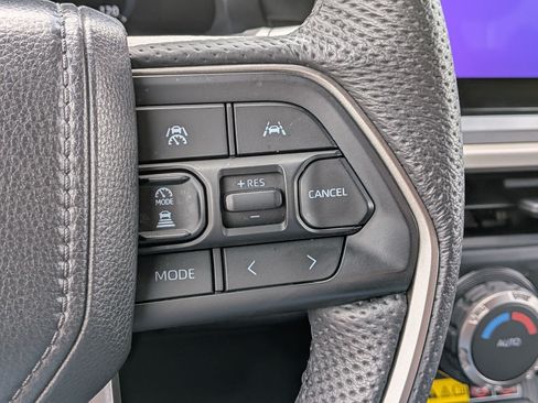 Used 2025 Toyota Tacoma TRD Sport w/ TRD Sport Upgrade Package AWD/4WD image 16