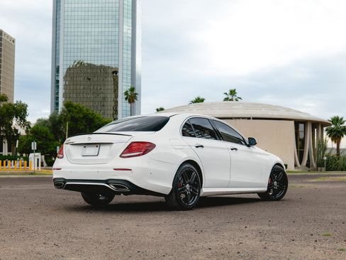Used 2017 Mercedes-Benz E 300 image 9