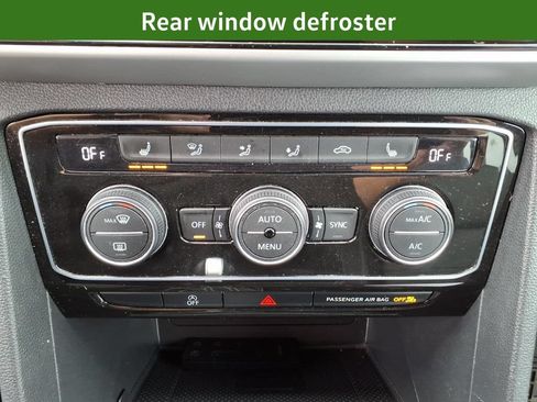 Used 2023 Volkswagen Atlas Cross Sport SEL R-Line AWD/4WD image 22