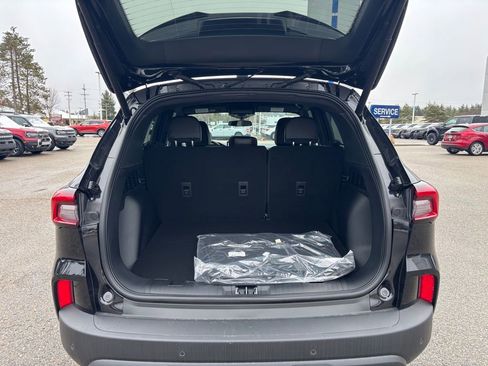 New 2026 Ford Escape ST-Line w/ Tech Pack #1 AWD/4WD image 16